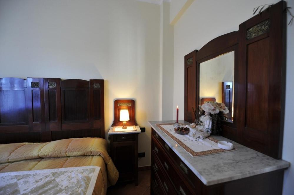 B&B Ca' De Pippu Diano Castello Szoba fotó