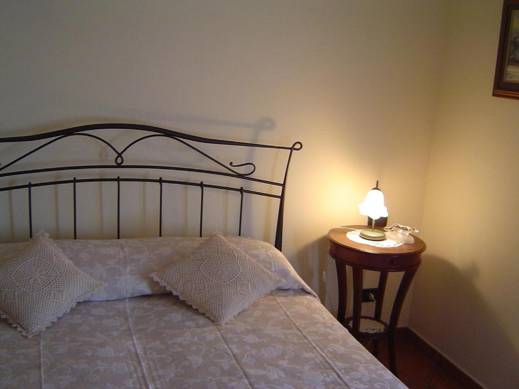 B&B Ca' De Pippu Diano Castello Szoba fotó